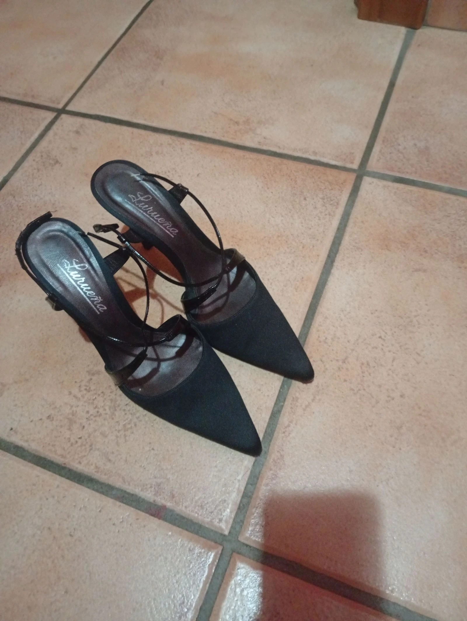 Pointed denatured heels – photo 2